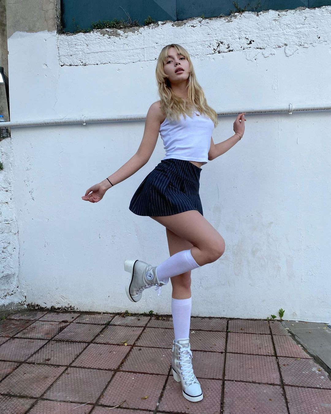 Aleyna Tilki kır düğünü ile tanıttığı 'Sır' şarkısının klibini yangınlar sebebiyle erteledi - Sayfa 11