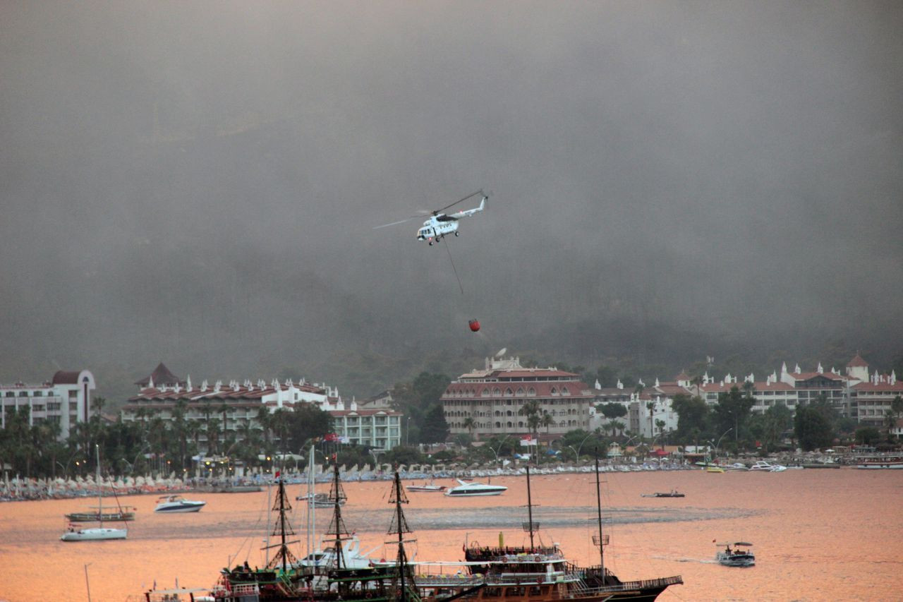 Marmaris'te alevler yüzlerce hektara yayıldı! Gelen görüntüler içimizi dağlıyor - Sayfa 11