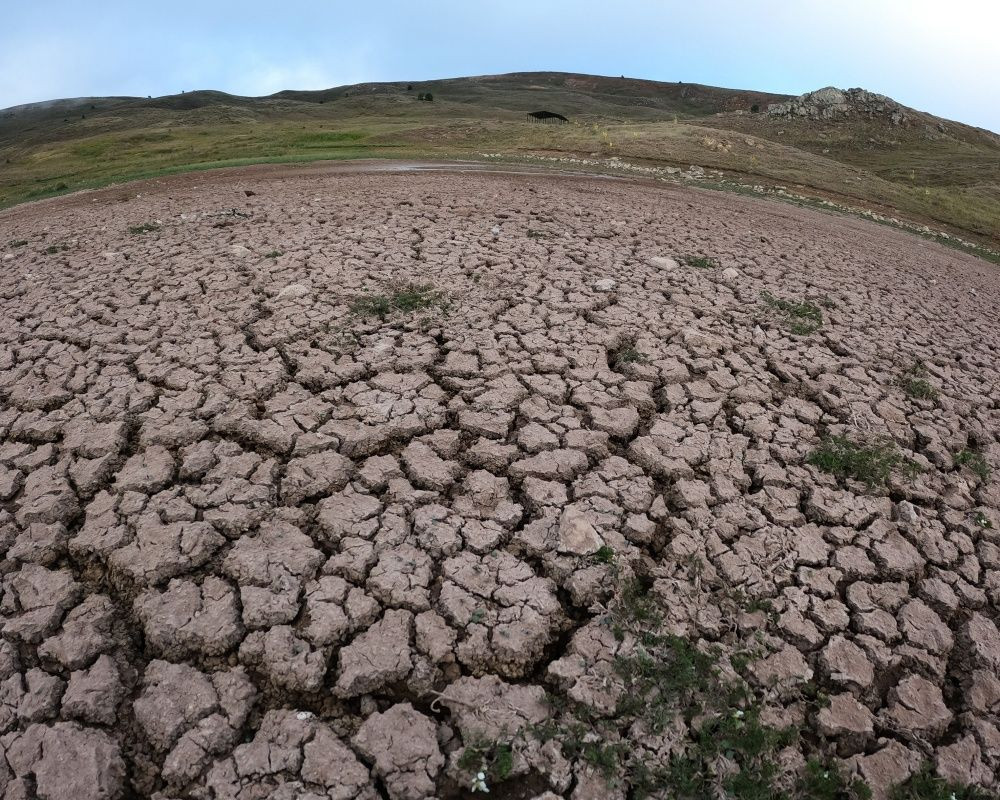 Gümüşhane'deki Dipsiz Göl 'Dipsiz Çöl' oldu! İlk kez tamamen kurudu - Sayfa 18