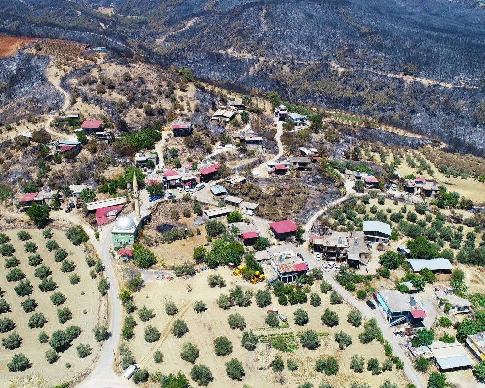 Adana’nın Aladağ ilçesinde çıkan yangından geriye ailelerin acılı hikayeleri, küle dönmüş evler ve orman kaldı - Sayfa 17