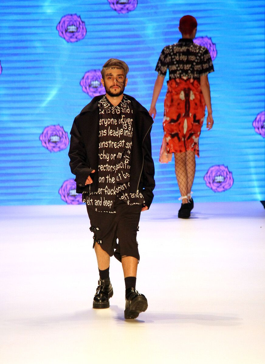 Cinsiyet değiştirip erkek olmuştu... Rüzgar Erkoçlar gerçeği ilk kez açıkladı! - Sayfa 18