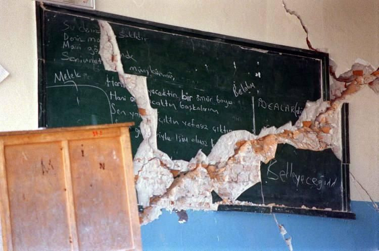 Aradan geçen 22 yıl Marmara Depremi'nin acılarını unutturmadı! İşte depremin etkileri... - Sayfa 5