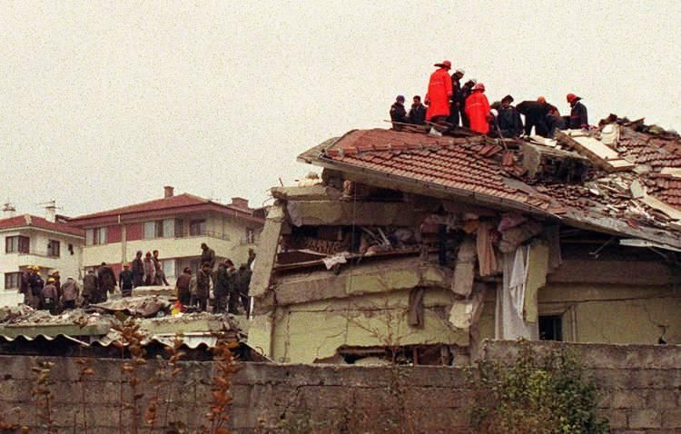 Aradan geçen 22 yıl Marmara Depremi'nin acılarını unutturmadı! İşte depremin etkileri... - Sayfa 13