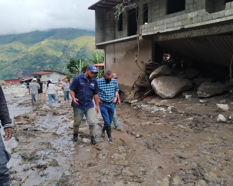 Venezuela’da toprak kayması! Çok sayıda kişi hayatını kaybetti - Sayfa 7