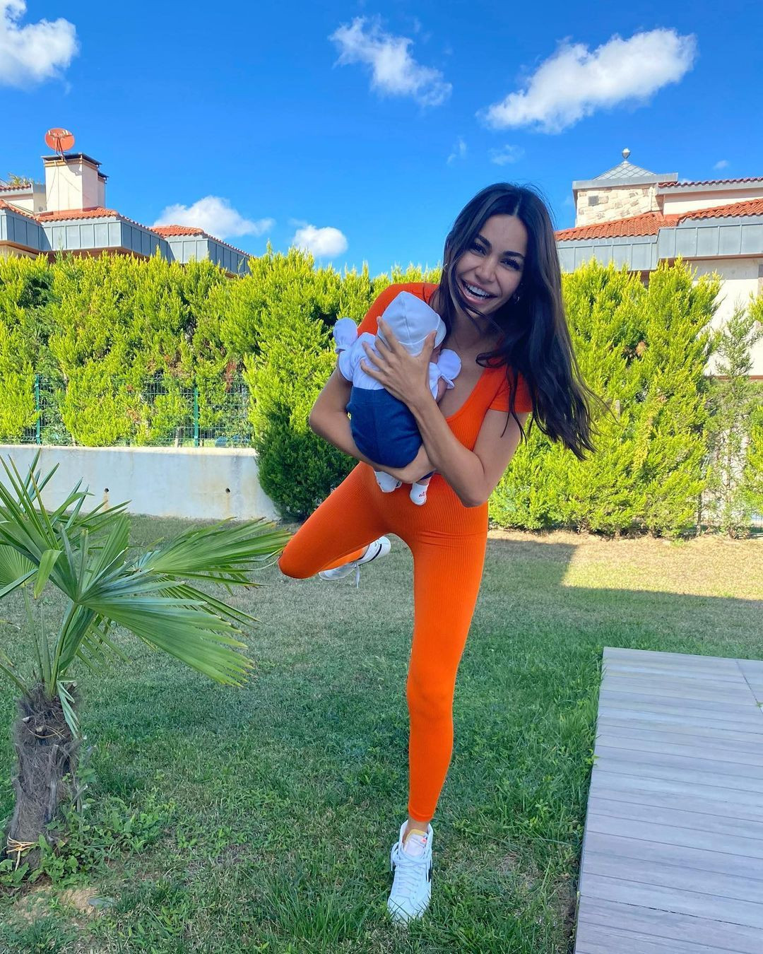 İki hafta önce anne olmuştu! Şilan Makal hamilelik kilolarından kurtuldu! Hayranları şokta - Sayfa 16