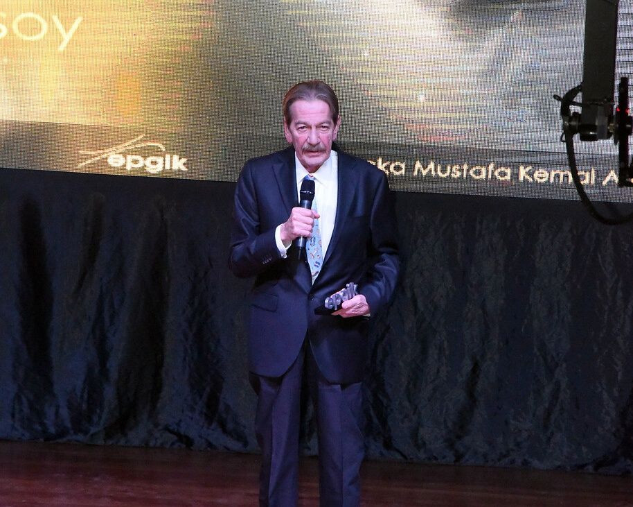 Büyük saygısızlık! Ferhan Şensoy'un cenaze törenindeki çirkin saldırıda flaş gelişme! Kendilerini böyle savundular... - Sayfa 30