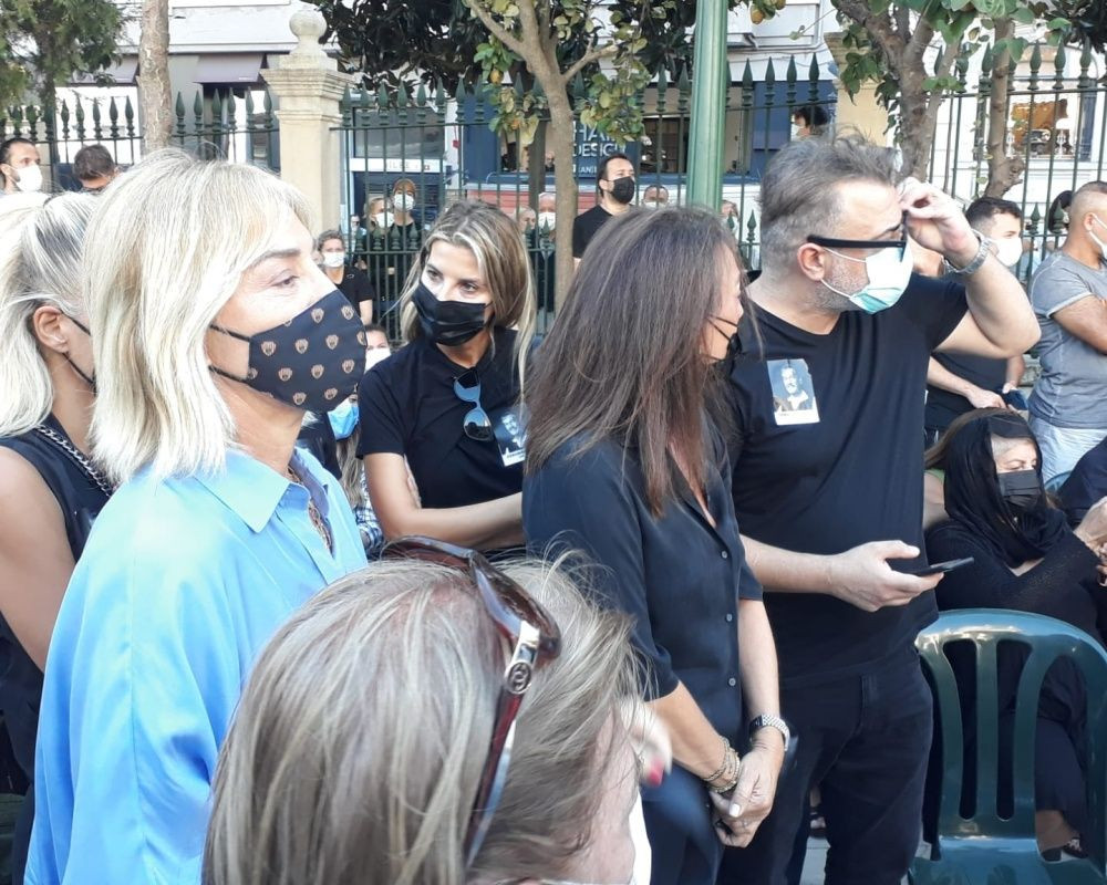 Büyük saygısızlık! Ferhan Şensoy'un cenaze törenindeki çirkin saldırıda flaş gelişme! Kendilerini böyle savundular... - Sayfa 50