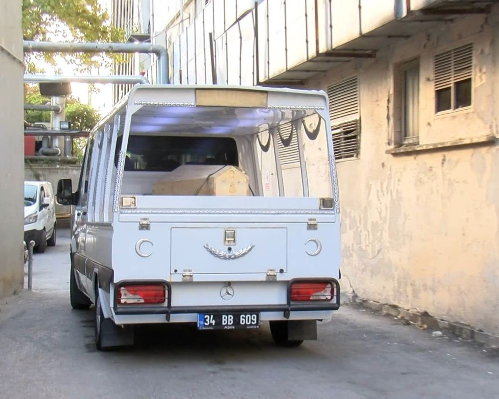 Büyük saygısızlık! Ferhan Şensoy'un cenaze törenindeki çirkin saldırıda flaş gelişme! Kendilerini böyle savundular... - Sayfa 53