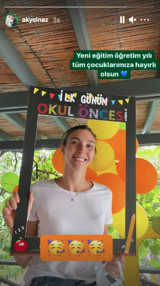 Zil çaldı, yüz yüze eğitim başladı! Ünlü isimlerin okul heyecanı - Sayfa 9