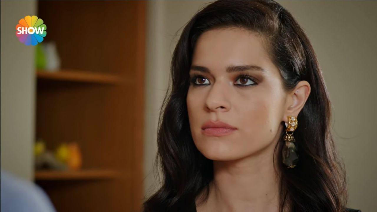 Yasak Elma'nın Zehra'sı yasak aşkıyla yakalandı! Şafak Pekdemir'in yeni sevgilisi hırçın çıktı! - Sayfa 6