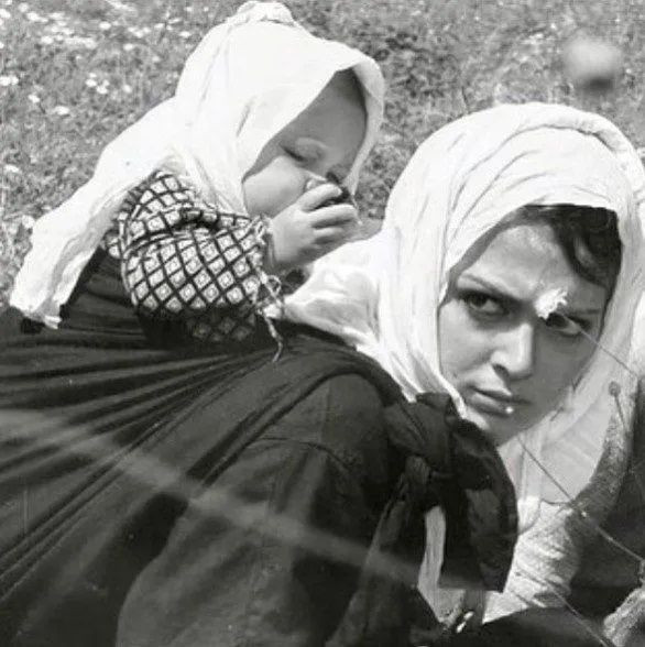 Türkan Şoray fransız askısından sonra tanınmaz hale geldi! 76 yaşındaki Sultan artık hayallerde yaşıyor! - Sayfa 7