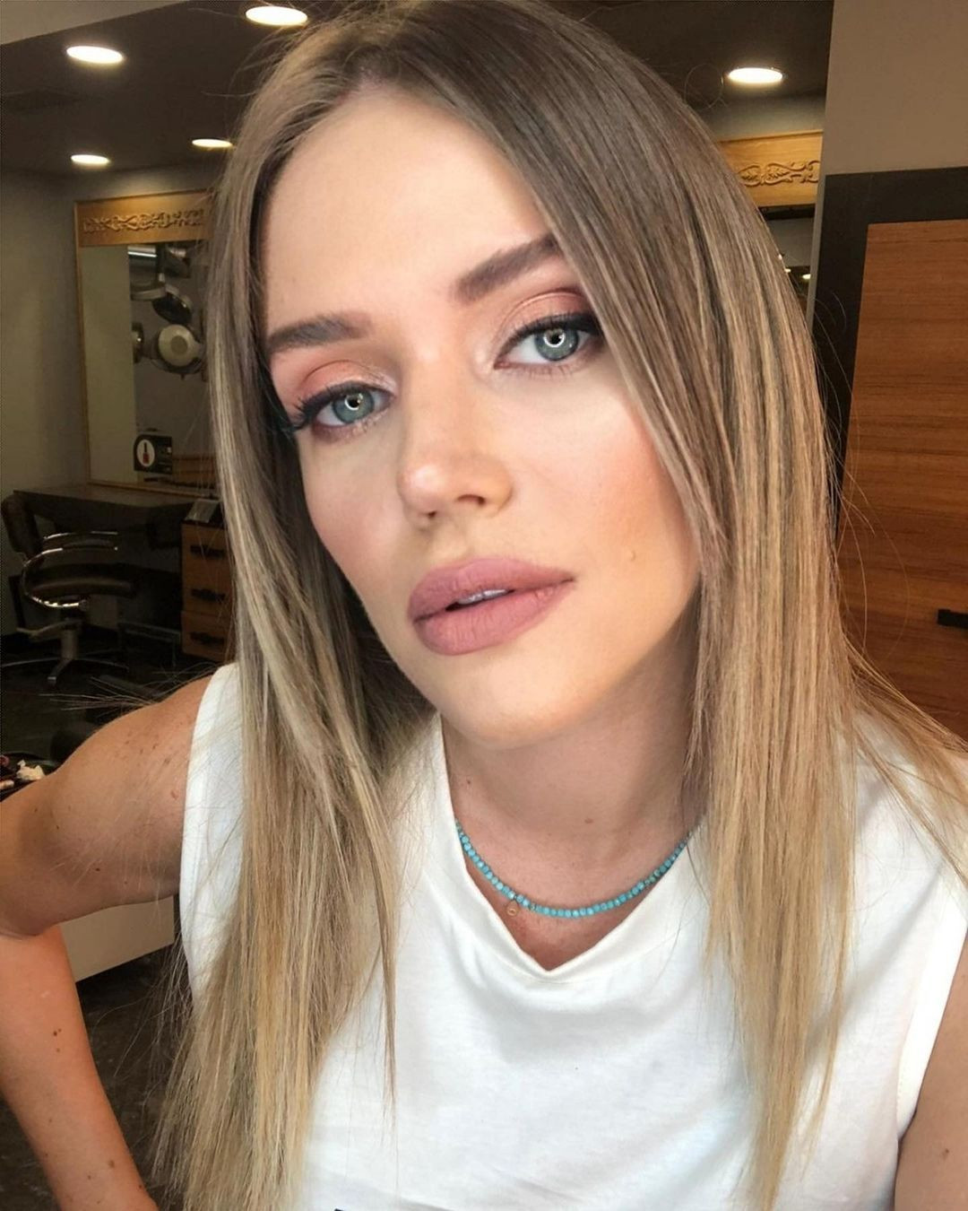 Pis Yedili'de Alice’i canlandıran Ecem Karavus estetik operasyonlarla bambaşka birine dönüştü - Sayfa 15