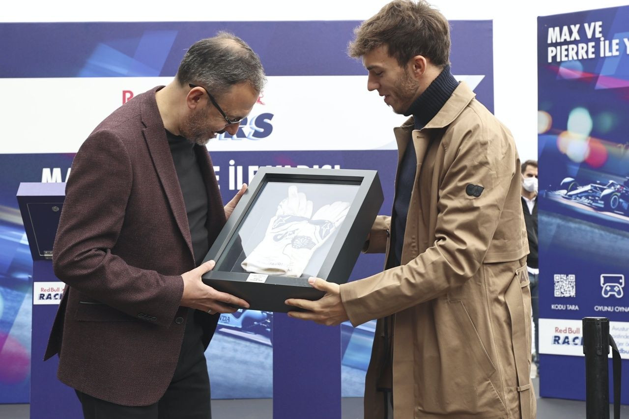 Gençlik ve Spor Bakan Mehmet Muharrem Kasapoğlu, Pierre Gasly ile bir araya geldi - Sayfa 5