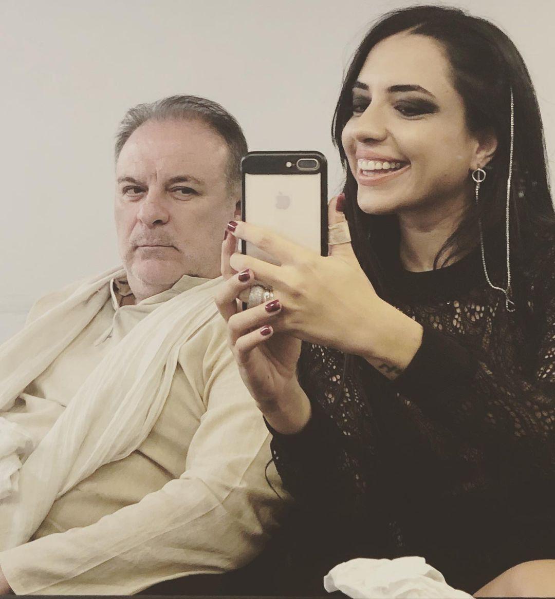 Burak Sergen'i aldatan dört aylık eşi Nihan Ünsal suçüstü yakalandı! İzmirli sevgilisi Özer Kocer ile fotoğrafları ortaya çıktı - Sayfa 14