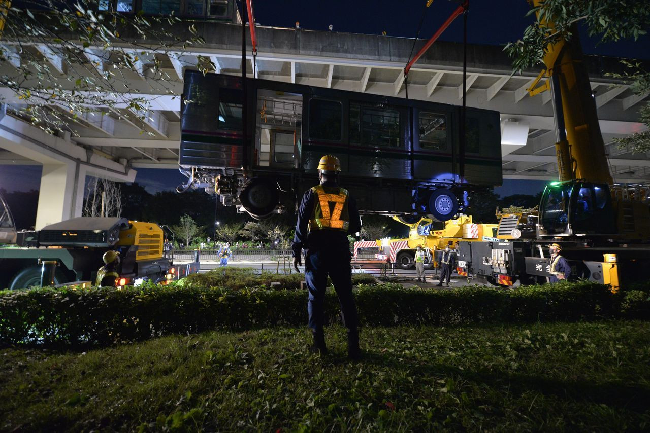 5.9'luk deprem treni raydan çıkardı - Sayfa 7