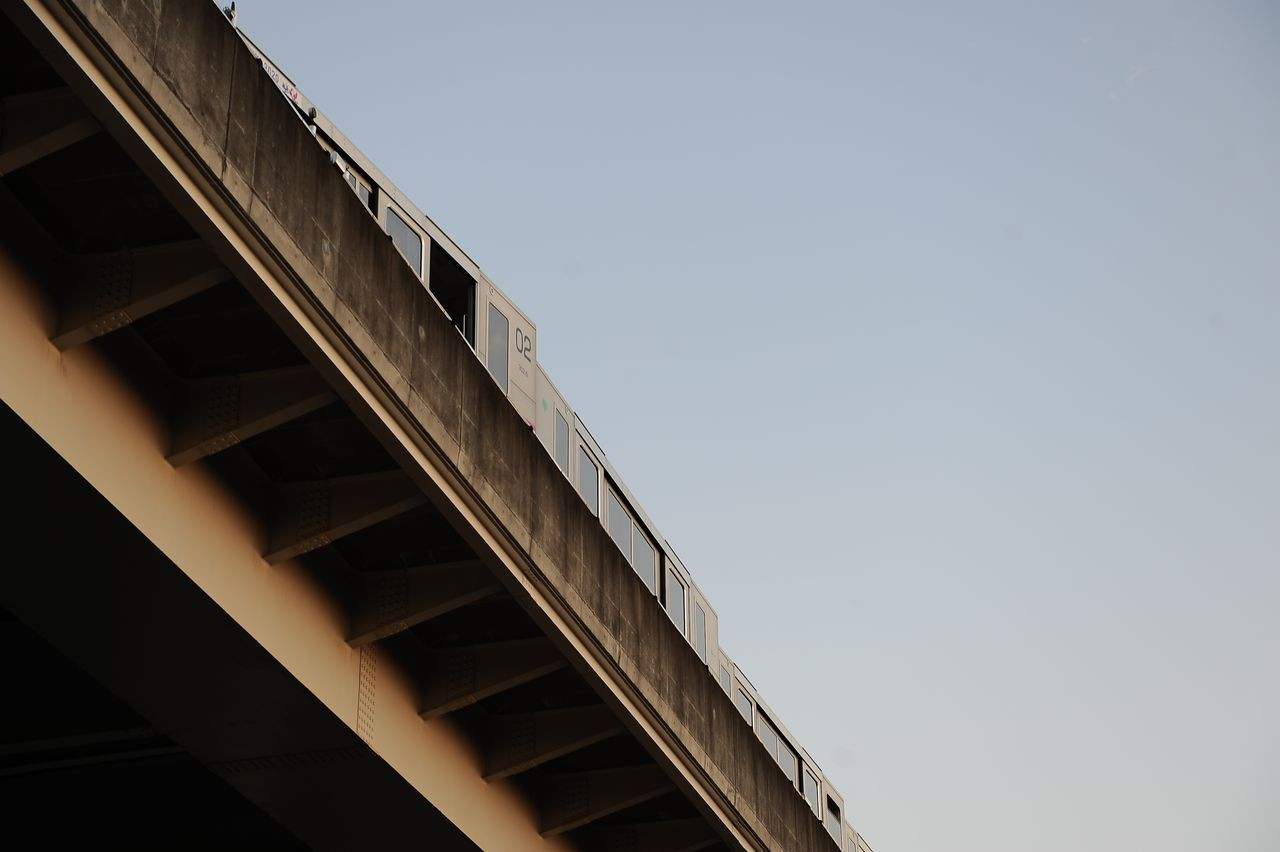 5.9'luk deprem treni raydan çıkardı - Sayfa 11