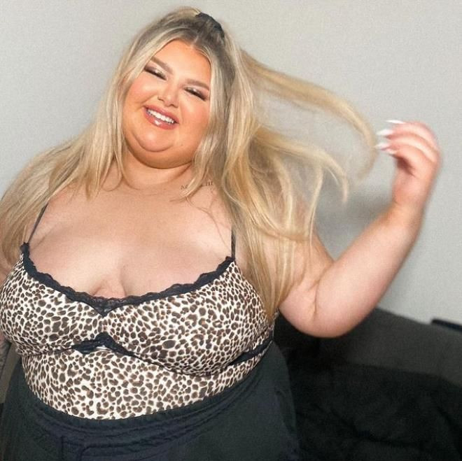 Kilosuyla eleştiri topuna tutulan TikTok fenomeninden ilginç hamle! Fotoğrafı görenler şoke oldu... - Sayfa 10