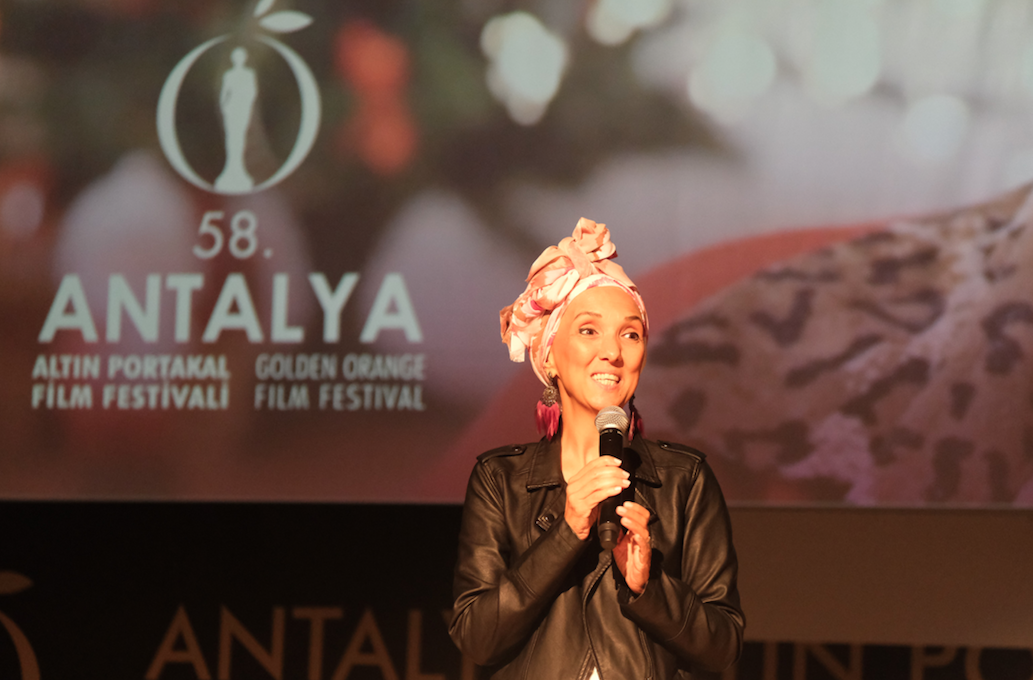 58'inci Antalya Altın Portakal Film Festivali’nde kırmızı halıda şıklık yarışı - Sayfa 33