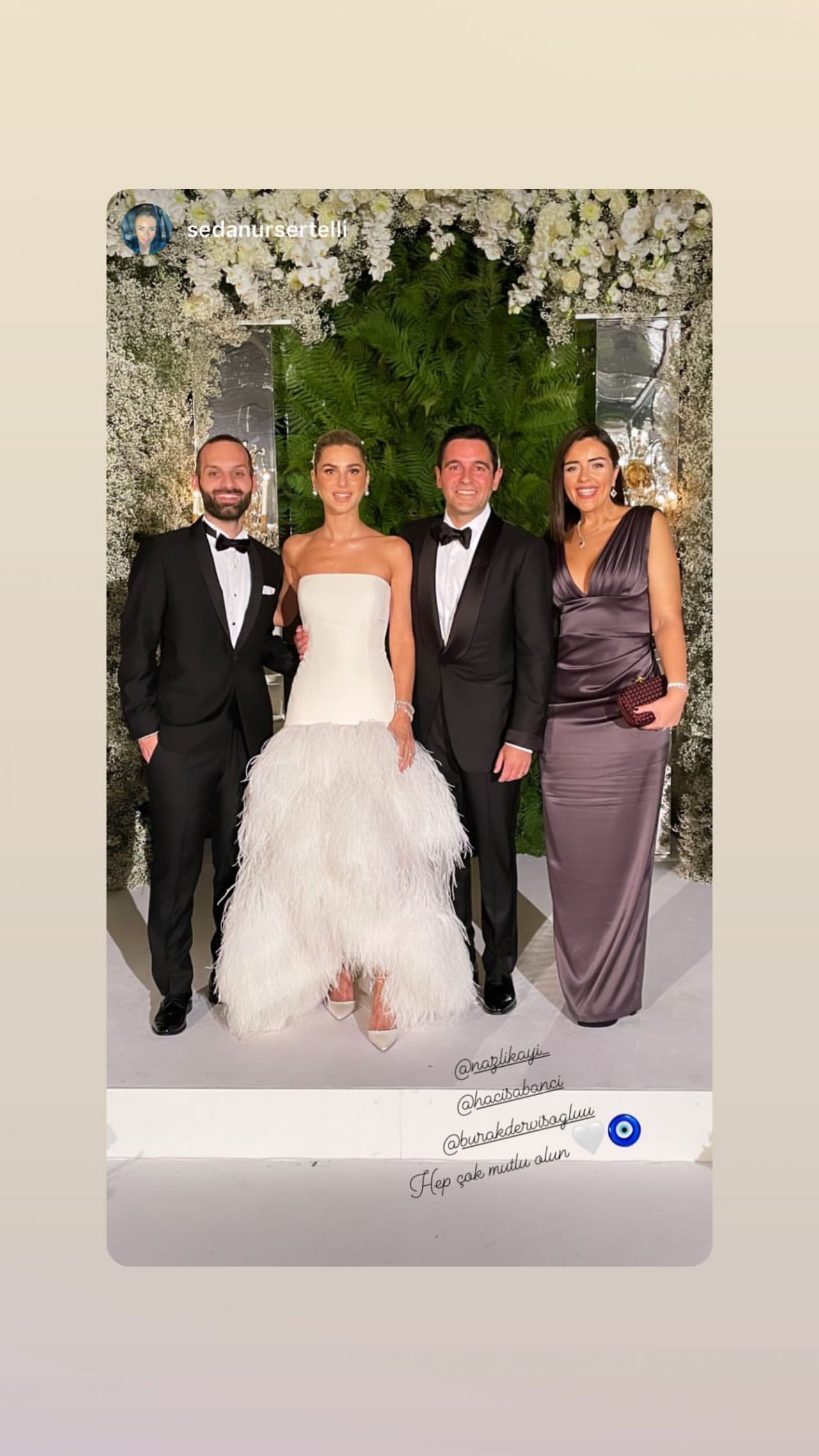 Hacı Sabancı ile Nazlı Kayı evlendi! Sosyetik güzelin giydiği gelinlik fiyatıyla dudak uçuklattı - Sayfa 40