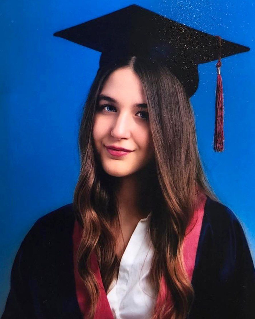 Emine Ün ile Emre Kınay'ın kızları Duru Kınay güzelliğiyle büyüledi! Annesini bile gölgede bıraktı - Sayfa 9