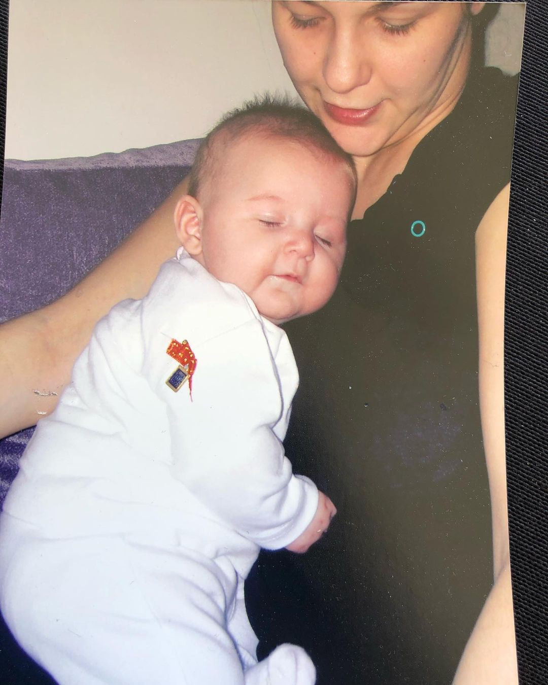 Emine Ün ile Emre Kınay'ın kızları Duru Kınay güzelliğiyle büyüledi! Annesini bile gölgede bıraktı - Sayfa 5