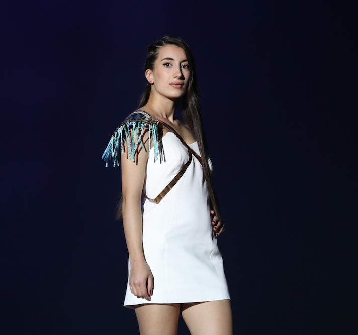 Denizli Cam Bienali'nde sanatçılar camdan işlemeli elbiseler giydi - Sayfa 12