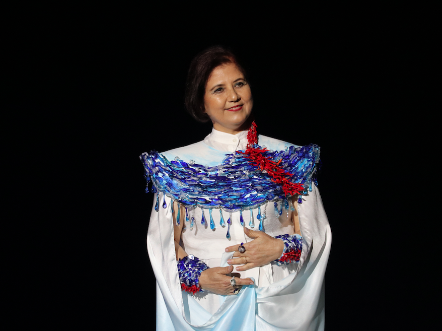 Denizli Cam Bienali'nde sanatçılar camdan işlemeli elbiseler giydi - Sayfa 14