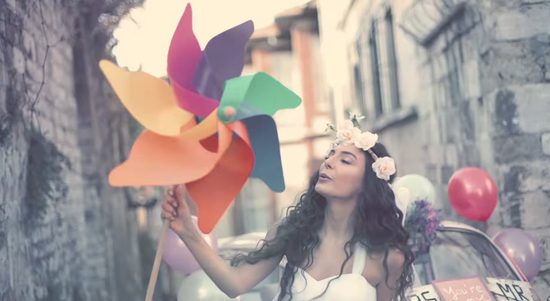 Cedi Osman'ın aşkı Ebru Şahin'in yıllar önceki görüntüsü olay oldu! Meğer Ebru Polat'ın klibinde oynamış - Sayfa 9