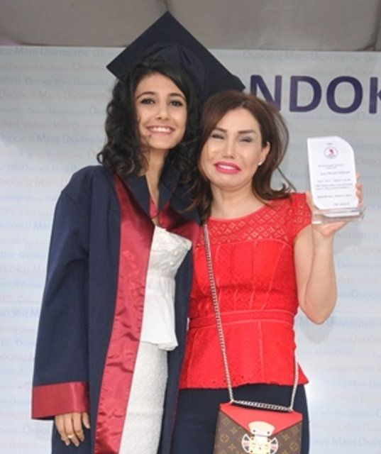 Melodi Bozkurt estetik konusunda annesini geçti! İşte Küçük Ceylan'ın kızı - Sayfa 5