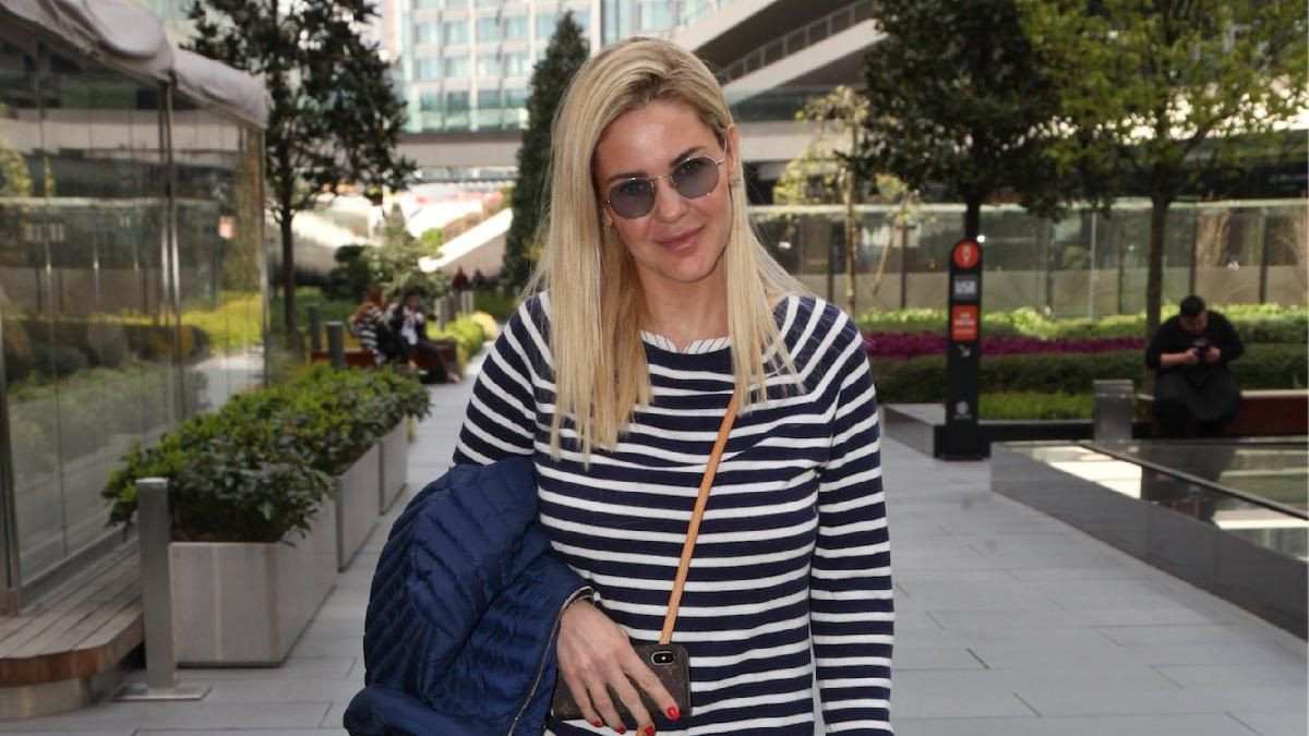 Emine Ün'ün kardeşi ilk kez ortaya çıktı! Bu ailede çirkin yok! Ablasını güzellikte solladı! - Sayfa 8