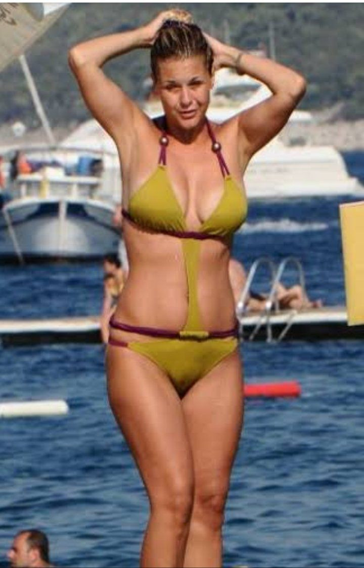 Emine Ün'ün kardeşi ilk kez ortaya çıktı! Bu ailede çirkin yok! Ablasını güzellikte solladı! - Sayfa 9