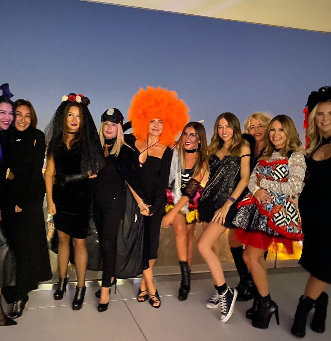 Acun Ilıcalı'nın eski eşi Zeynep Yılmaz Cadılar Bayramı'nı kutladı! Gecede giydiği kostüm büyük beğeni topladı - Sayfa 6