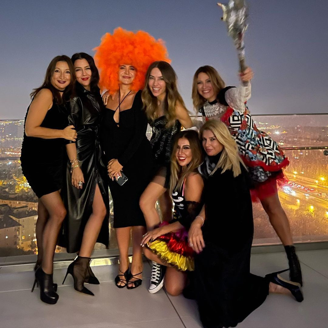 Acun Ilıcalı'nın eski eşi Zeynep Yılmaz Cadılar Bayramı'nı kutladı! Gecede giydiği kostüm büyük beğeni topladı - Sayfa 9