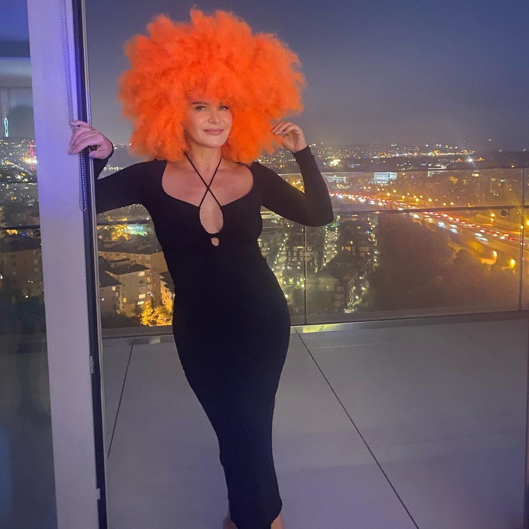 Acun Ilıcalı'nın eski eşi Zeynep Yılmaz Cadılar Bayramı'nı kutladı! Gecede giydiği kostüm büyük beğeni topladı - Sayfa 10