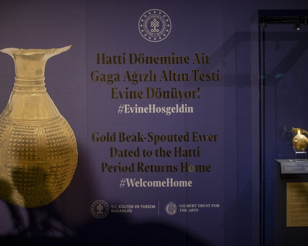 Hatti uygarlığı dönemine ait, yaklaşık 4 bin 250 yıllık altın gaga ağızlı testi Türkiye'ye iade edildi - Sayfa 6