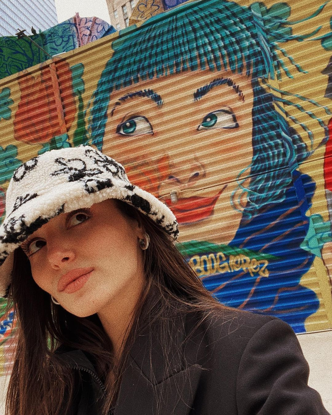 Bensu Soral ile Hande Erçel'in Amerika pozları sosyal medyayı salladı - Sayfa 13