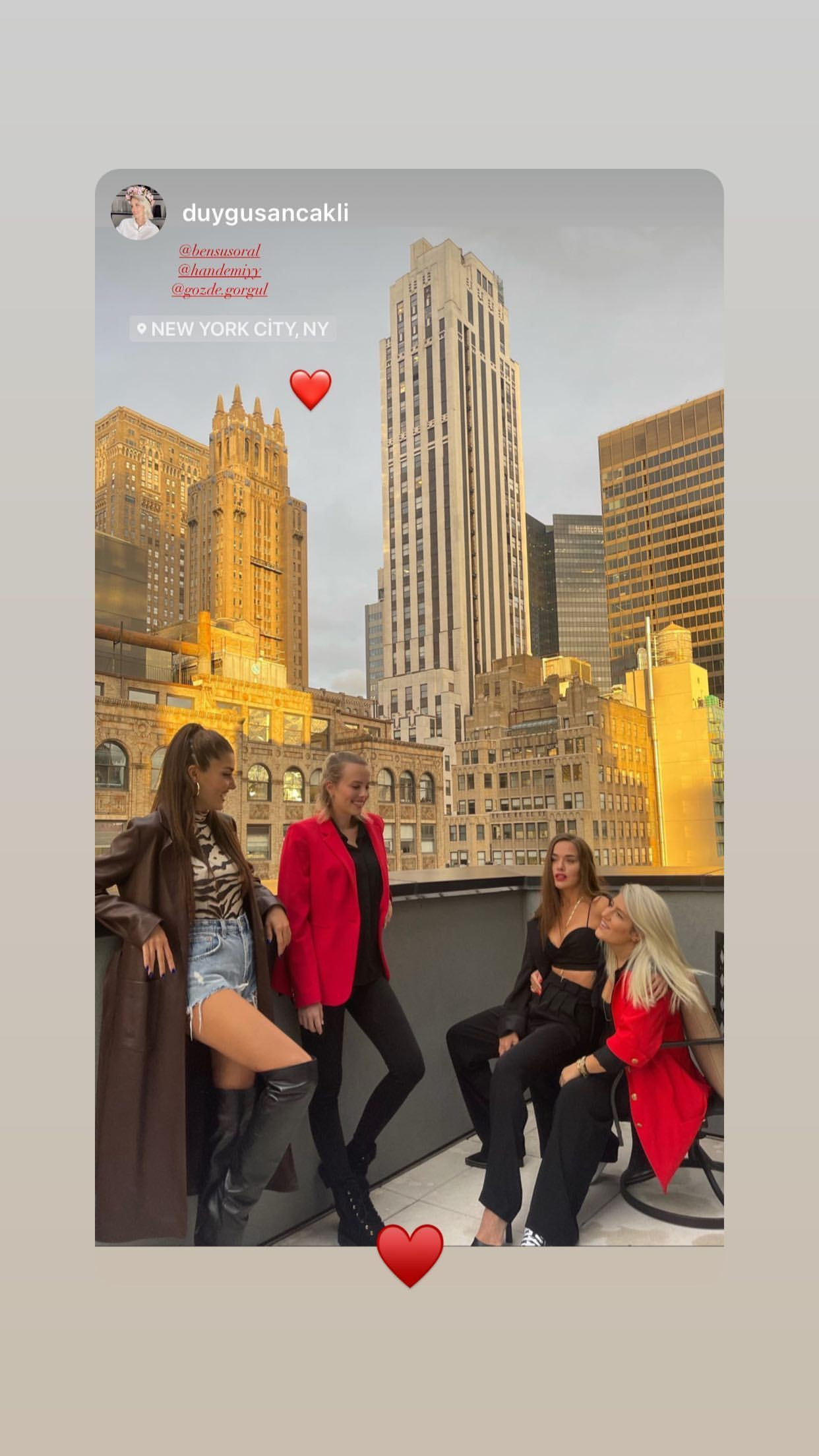 Bensu Soral ile Hande Erçel'in Amerika pozları sosyal medyayı salladı - Sayfa 6