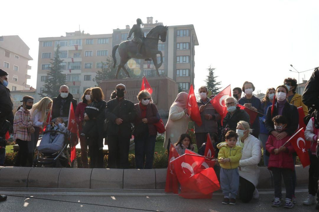 Türkiye kırmızıya büründü! Cumhuriyetimizin 98. yılı tüm yurtta coşkuyla kutlandı! - Sayfa 39