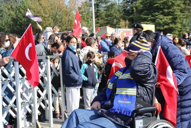 Türkiye kırmızıya büründü! Cumhuriyetimizin 98. yılı tüm yurtta coşkuyla kutlandı! - Sayfa 42