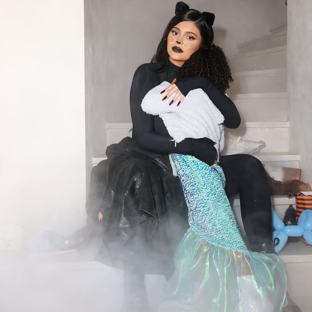 Birbirinden iddialı kostümleriyle ünlü isimler Cadılar Bayramı (Hallowen) partisine damga vurdu - Sayfa 41