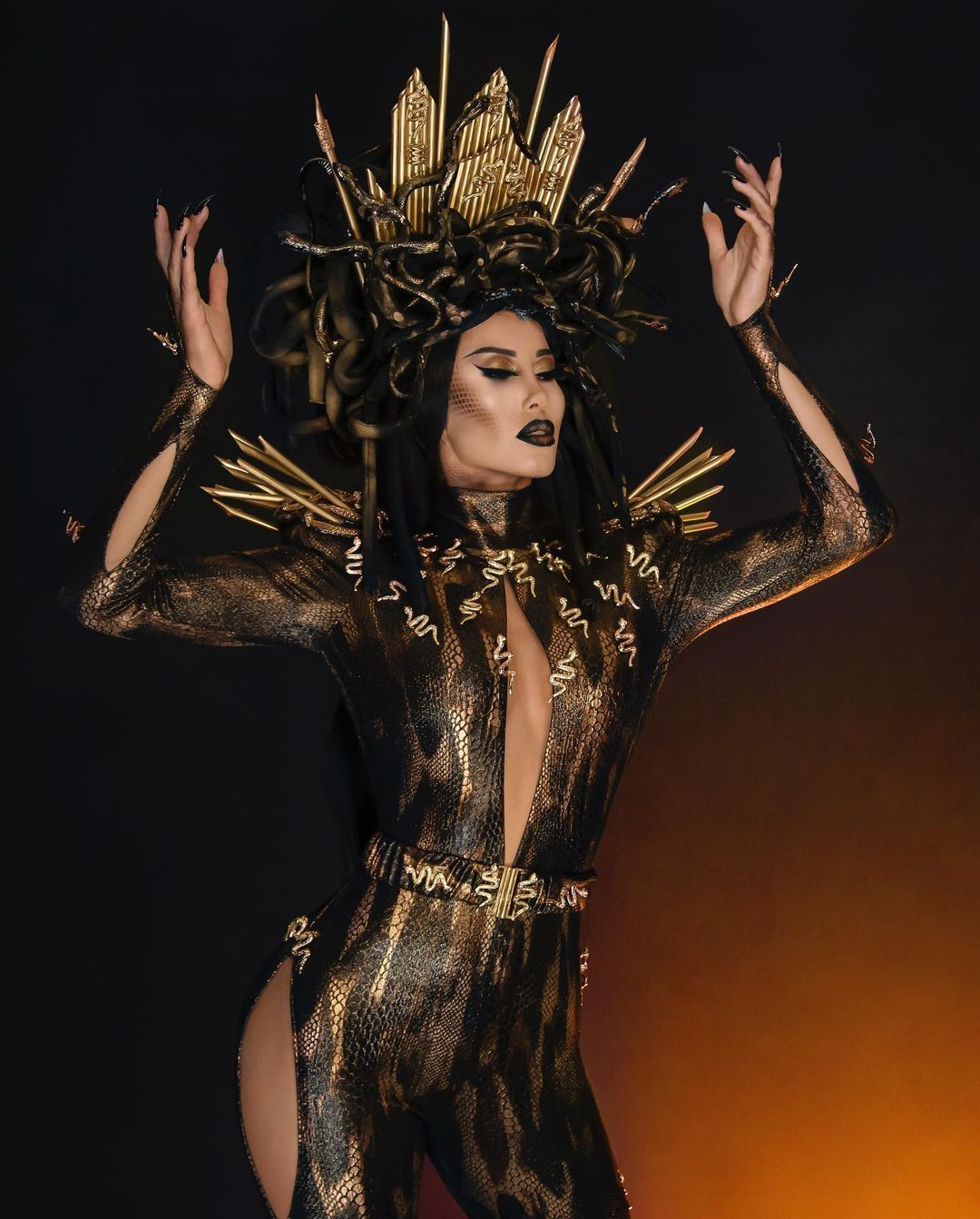 Birbirinden iddialı kostümleriyle ünlü isimler Cadılar Bayramı (Hallowen) partisine damga vurdu - Sayfa 48