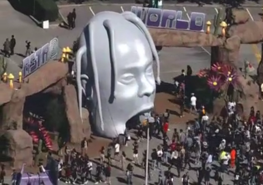 8 kişinin ezilerek can verdiği konserde Kylie Jenner ve Kendall Jenner hiçbir şey olmamış gibi cesetlerin arasından geçtiler - Sayfa 18