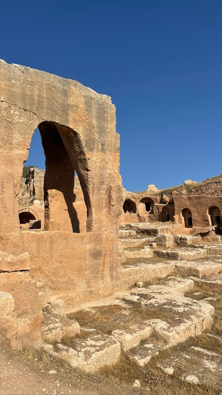 Çekimler için Mardin'e giden Kıvanç Tatlıtuğ'u eşi Başak Dizer yalnız bırakmadı - Sayfa 10