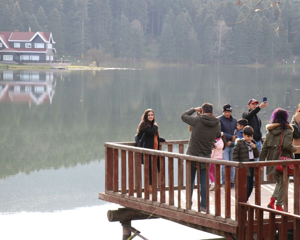 Ara tatilde Gölcük Tabiat Parkı ziyaretçi akınına uğradı - Sayfa 9