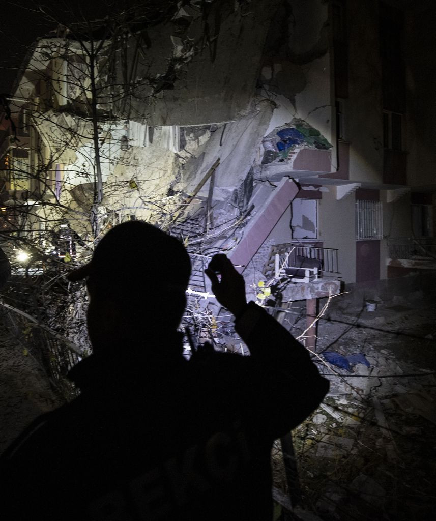 Ankara'da 3 katlı binada patlama! Bölgeden yeni görüntüler ulaştı - Sayfa 33