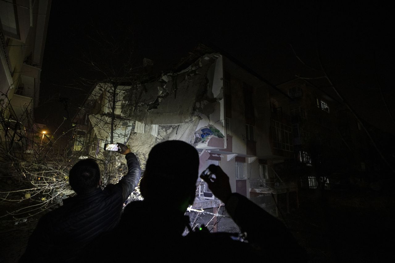 Ankara'da 3 katlı binada patlama! Bölgeden yeni görüntüler ulaştı - Sayfa 35