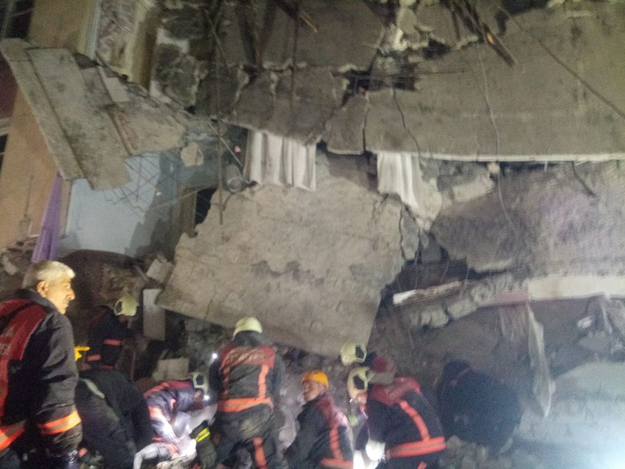 Ankara'da 3 katlı binada patlama! Bölgeden yeni görüntüler ulaştı - Sayfa 14