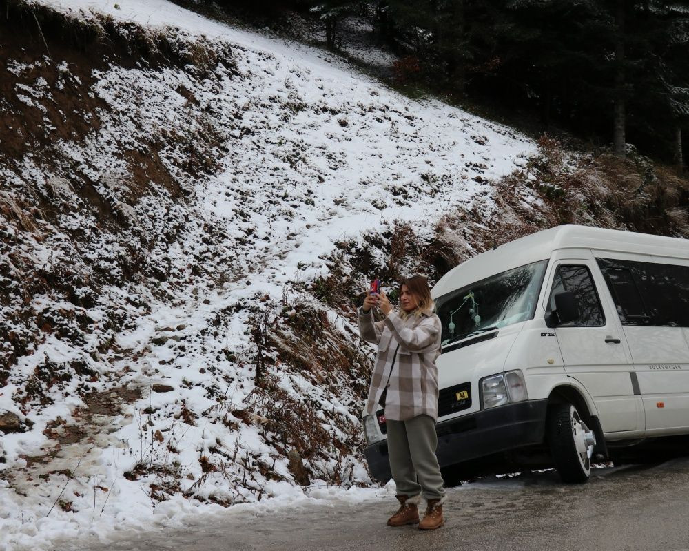 Yedigöller Milli Parkı yolu beyaz örtüyle kaplandı, ortaya eşsiz manzaralar çıktı - Sayfa 8