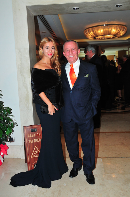 Ali Ağaoğlu üçüncü kez dede oldu! Erkek torununa hediyesi dudak uçuklattı - Sayfa 12