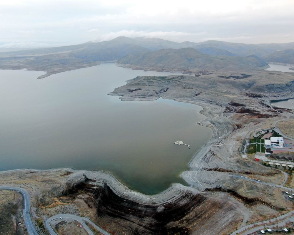 Kayseri'deki Yamula Barajı'nun suyu yaklaşık 20 metre çekildi - Sayfa 5
